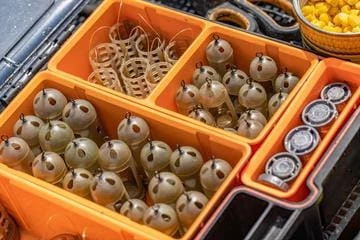 Best Sale ๐ Guru Fusion Feeder Box ๐ 7 Guru Fusion Feeder Box