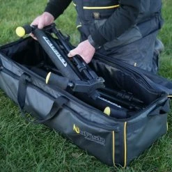Nufish Aqualock Roller & Accessory Bag