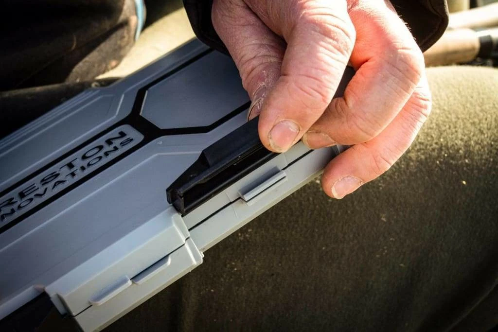 Discount ๐ Preston Absolute All Round Hooklength Box ๐ 4 Preston Absolute All Round Hooklength Box