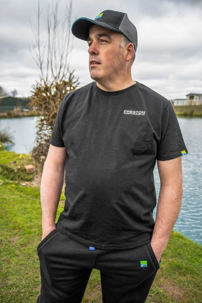 Wholesale ๐ Match & Coarse Preston Innovation Black T-Shirt ๐ 2 Match & Coarse Preston Innovation Black T-Shirt