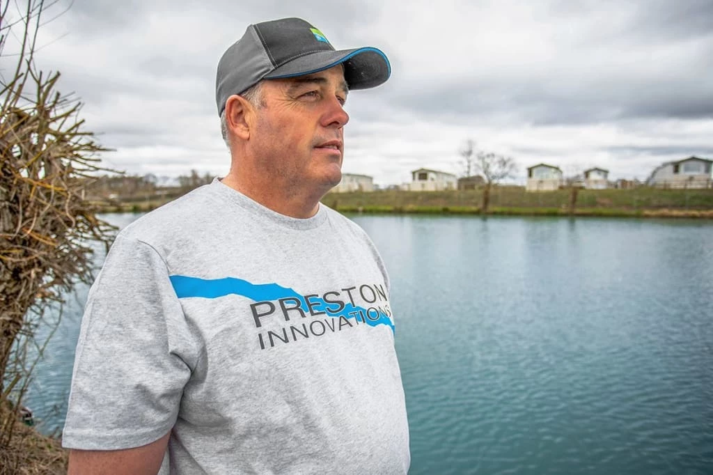 Best Pirce ๐ Match & Coarse Preston Innovation Grey T-Shirt โ๏ธ 2 Match & Coarse Preston Innovation Grey T-Shirt