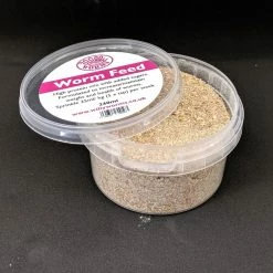 Willy Worms Worm Feed 240ml Bait Accessories